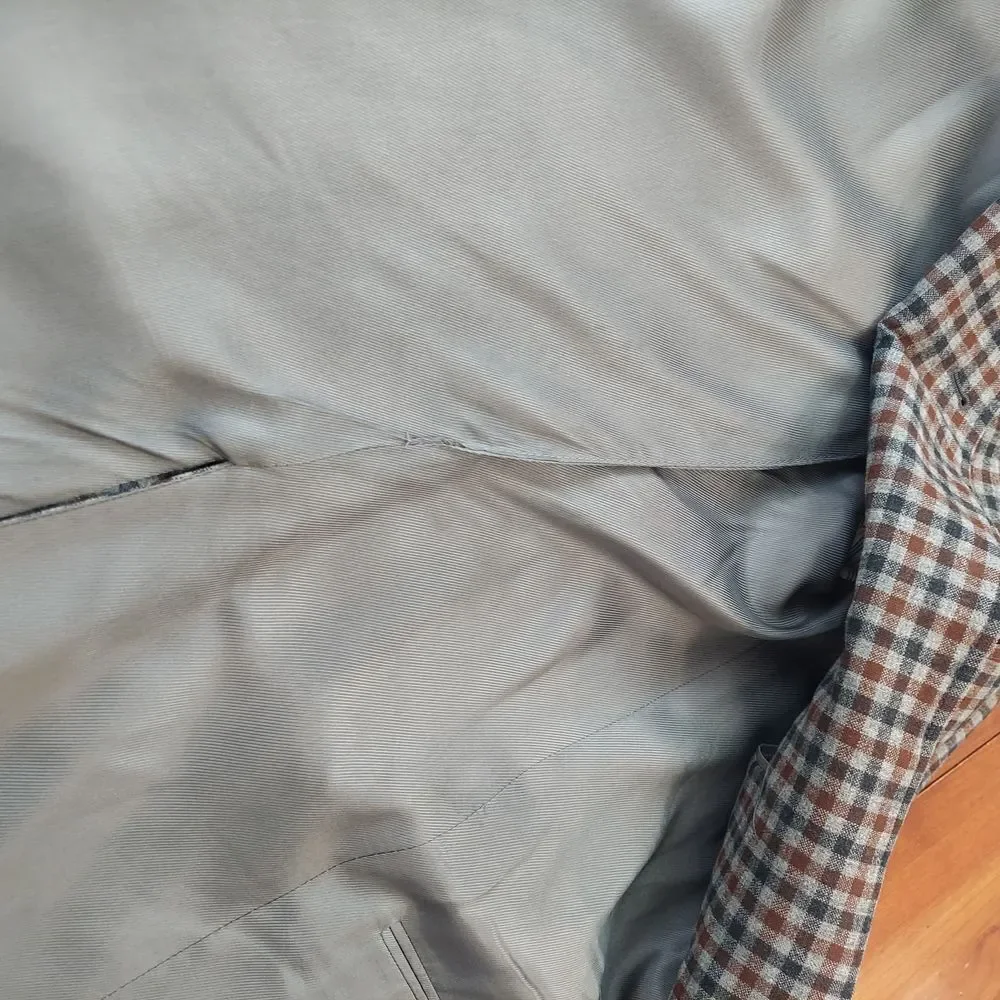 Burberry Gray, Brown, Black Plaid Blazer Jacket Cashmere Blend Sz 40 REG